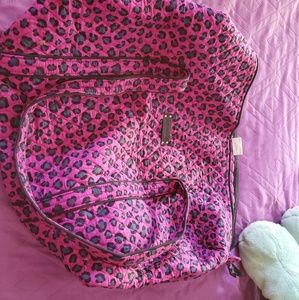 Vera Bradley bag large in size